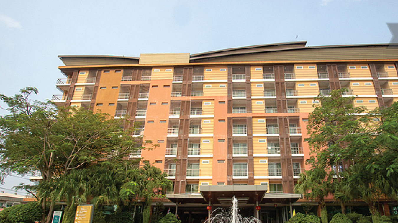 the impress apartment in bangna